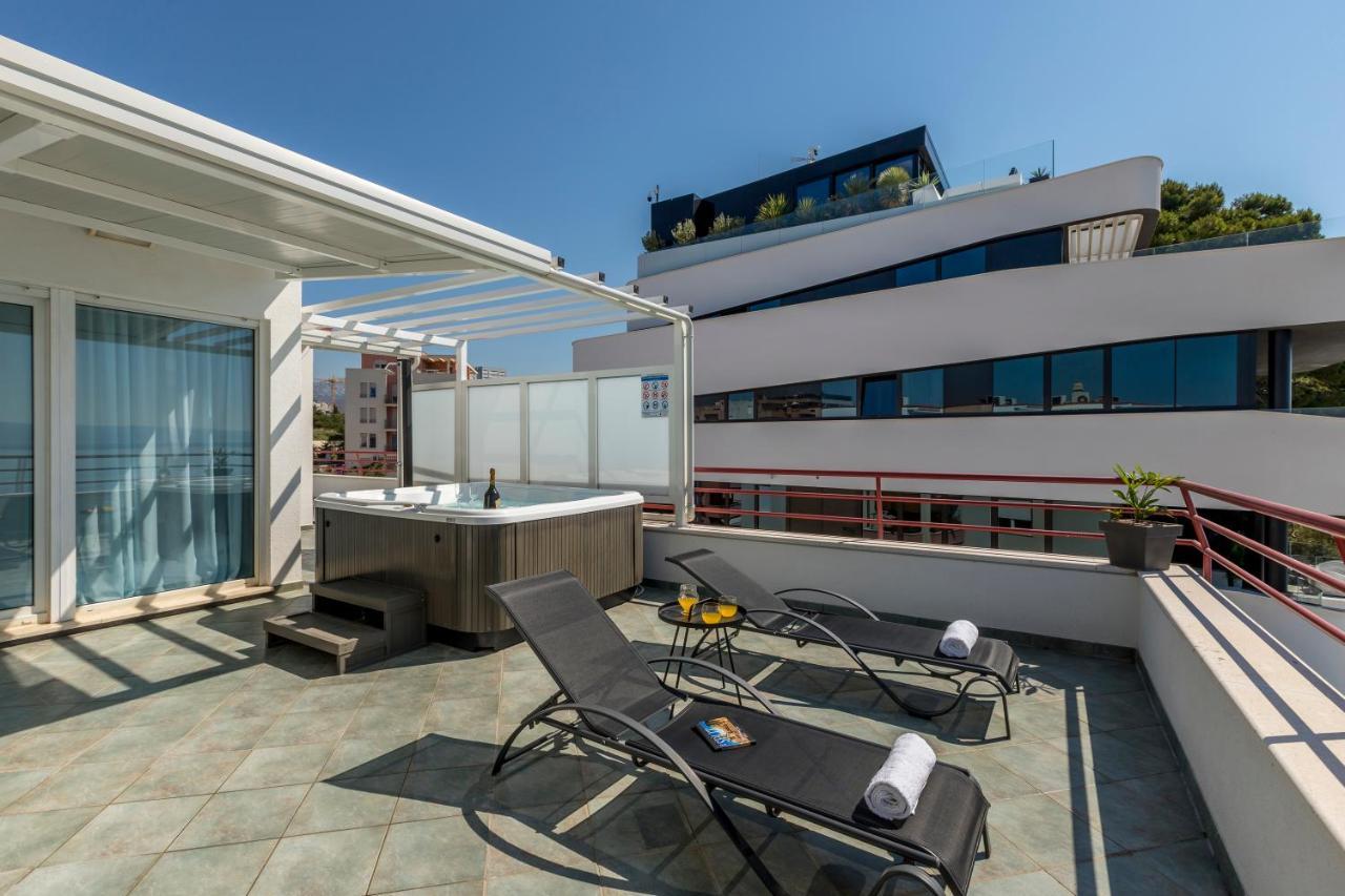 Seaside Penthouse With Hot Tub Sky Living Leilighet Split Eksteriør bilde