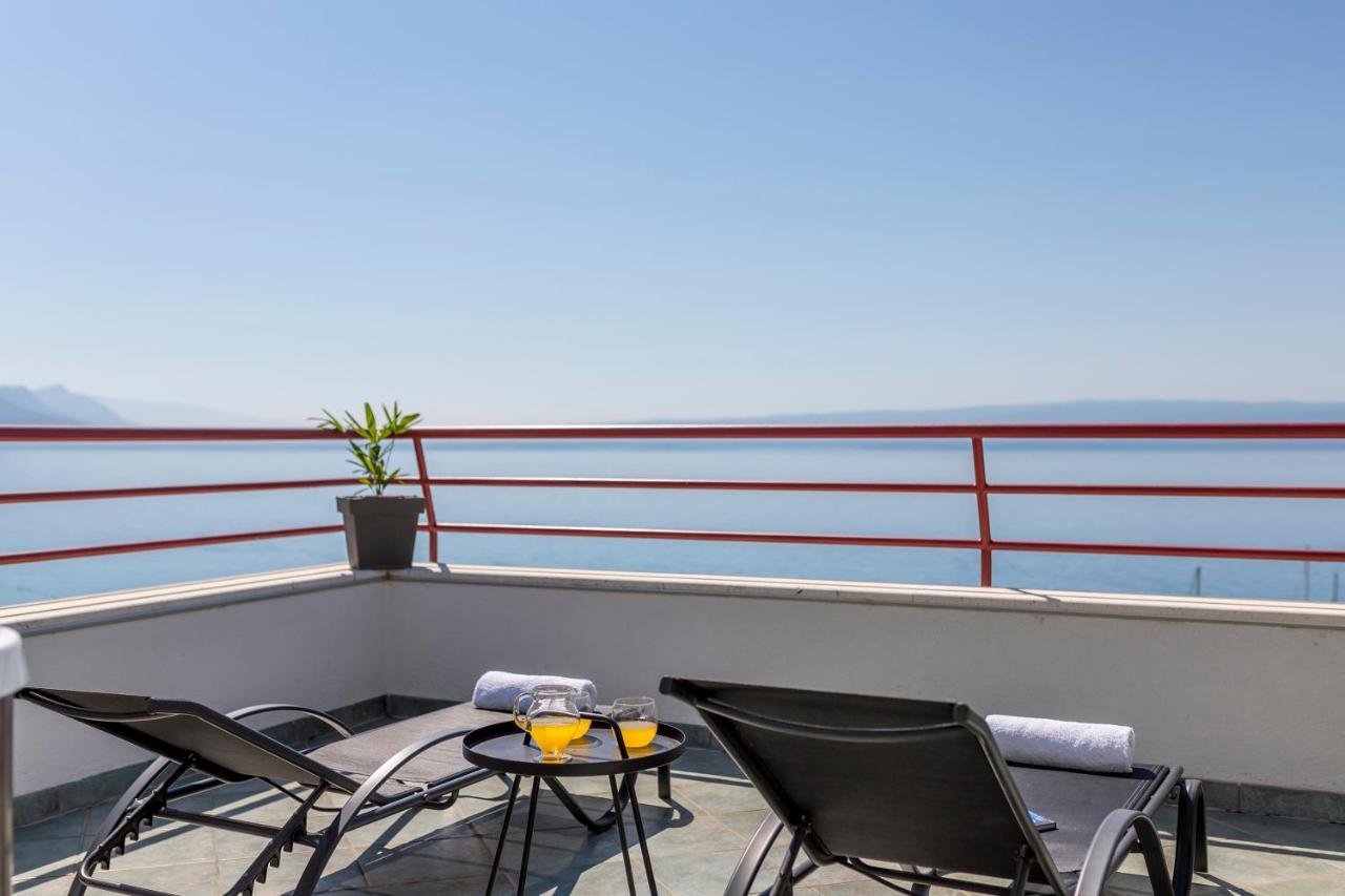 Seaside Penthouse With Hot Tub Sky Living Leilighet Split Eksteriør bilde