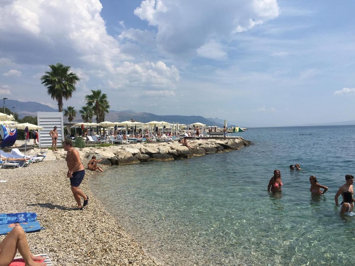 Seaside Penthouse With Hot Tub Sky Living Leilighet Split Eksteriør bilde